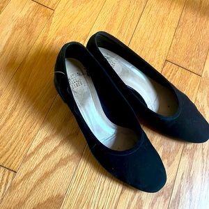 MNZ suede black Roberta Ballerina Shoes